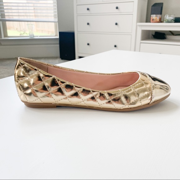 Used Forever Gold Quilted Flats Upgrade-14, size 8 (no box) - Picture 2 of 12